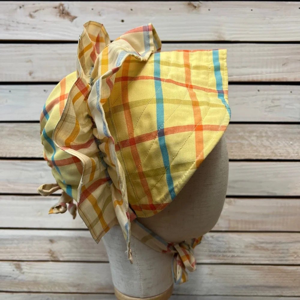 Vintage Plaid Prairie Sun Bonnet Yellow Cotton Ruffle Brim Tie Back Cottagecore